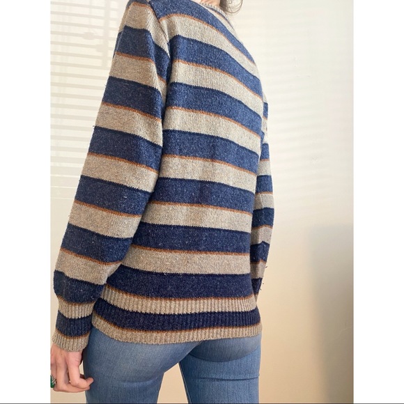 Vintage Career Club Sweater - Picture 2 of 7